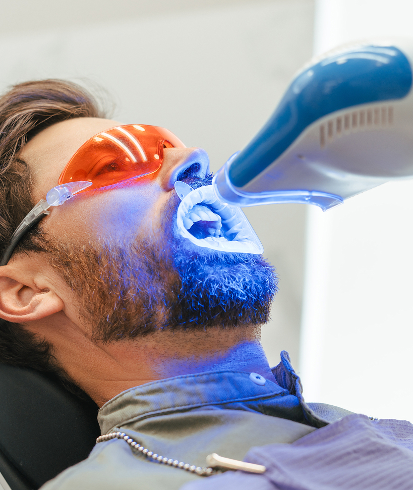 Blanchiment en clinique avec ZOOM Blanchiment en clinique avec ZOOM